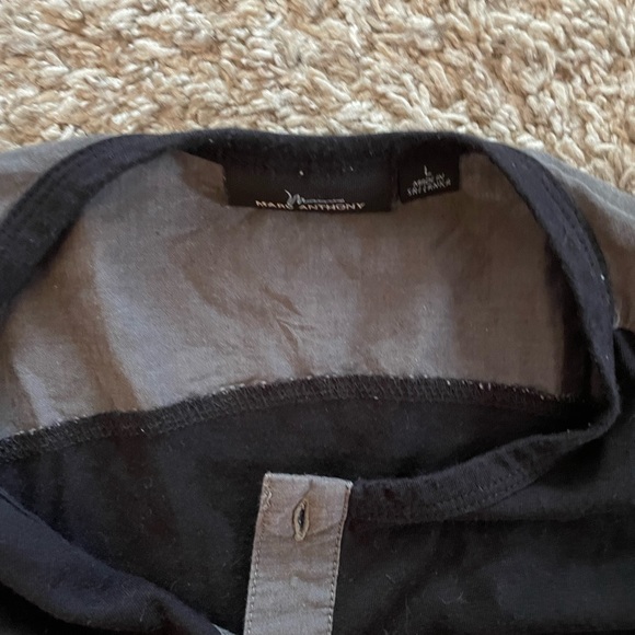 Mens shirt can be used casual or dressy - Picture 2 of 2